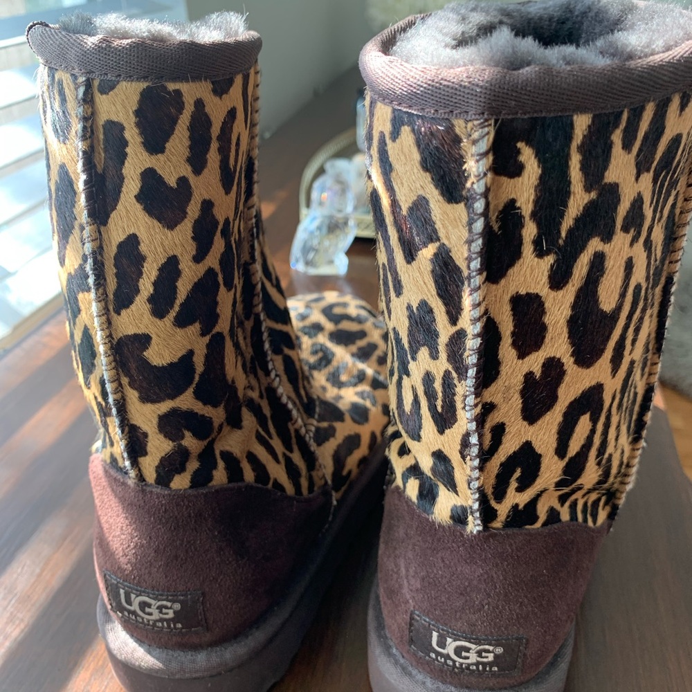 Uggs boots new With out tags